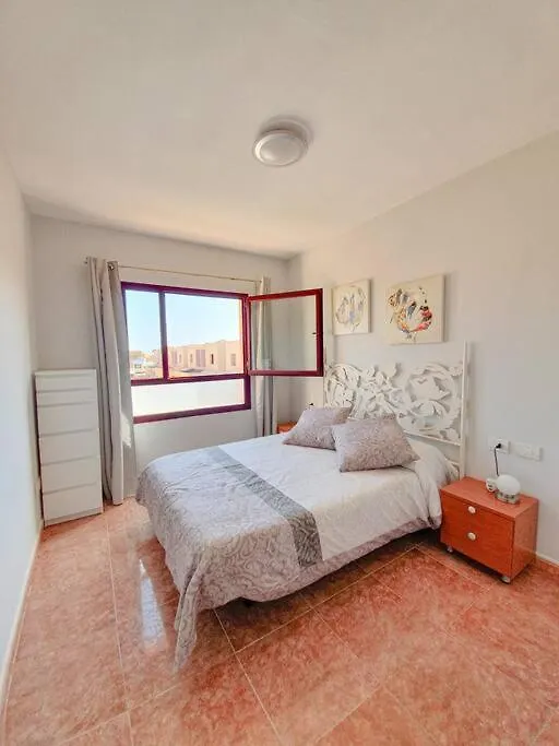 Piscina & Wifi. Sunny Apartement, Swimming Pool. Caleta De Fuste