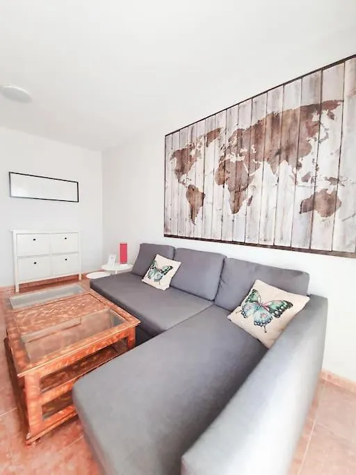 Piscina & Wifi. Sunny Apartement, Swimming Pool. Caleta De Fuste 0*,