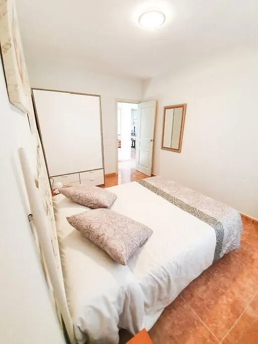 Piscina & Wifi. Sunny Apartement, Swimming Pool. Caleta De Fuste